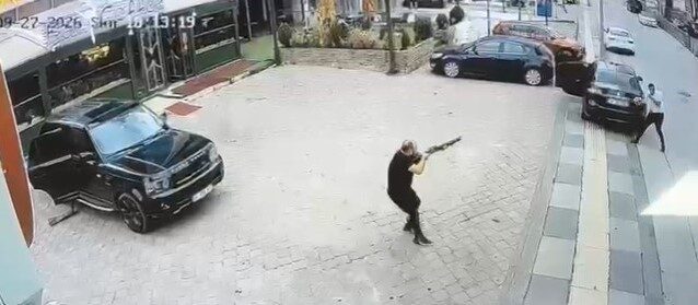 Çankaya ilçesindeki bir silahlı kavgada dün bir kişinin öldüğü ve