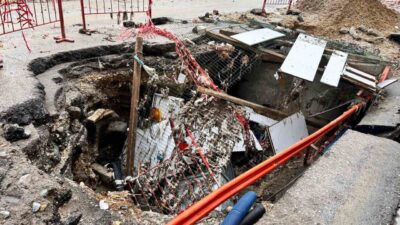 Ankara’da şiddetli yağışların neden olduğu sel suları, Keçiören ilçesinde Gülgün