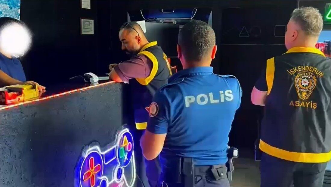Hatay’ın Antakya ilçesinde, internet kafe ve oyun salonlarına yönelik yapılan