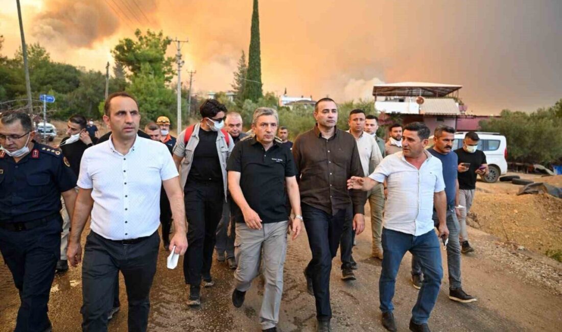 Antalya Valisi Hulusi Şahin, dün başlayan yangınların devam ettiğini ancak