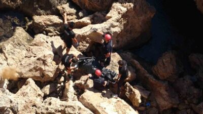 Antalya’da, 2 gündür kayıp olan bir kadının ölü bedeni, evden