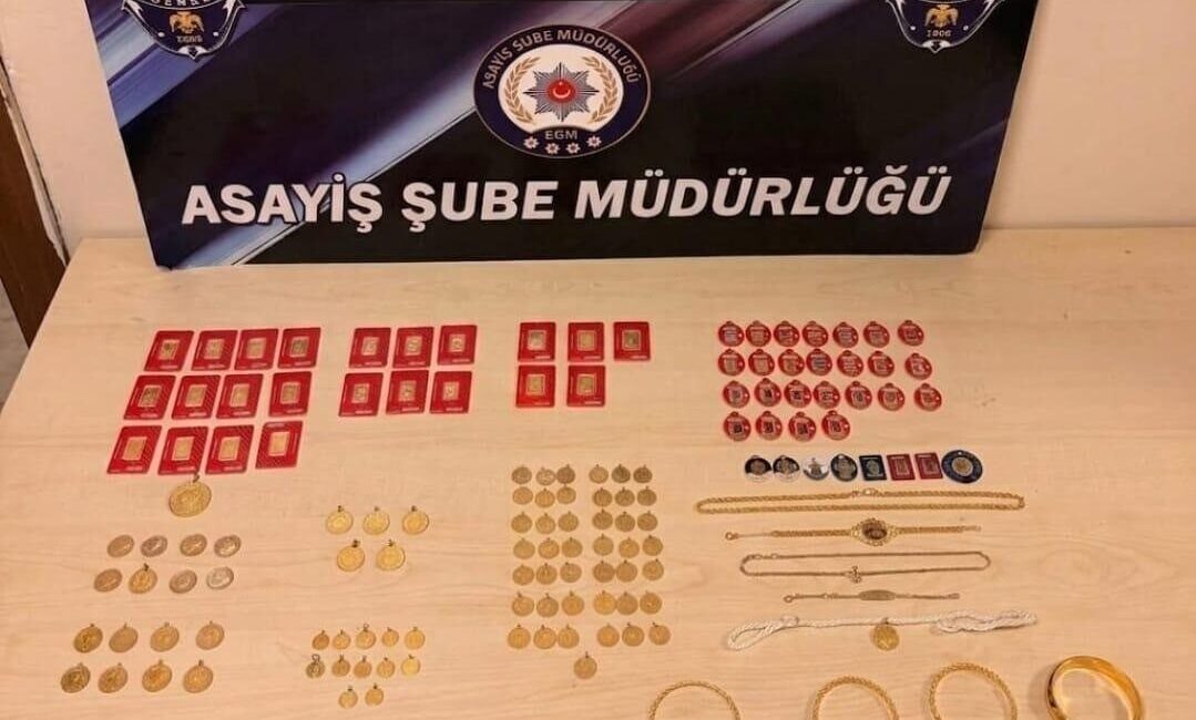 Telefonda kendisini komiser olarak tanıtarak bir kişiyi kandırıp, “Adınız FETÖ