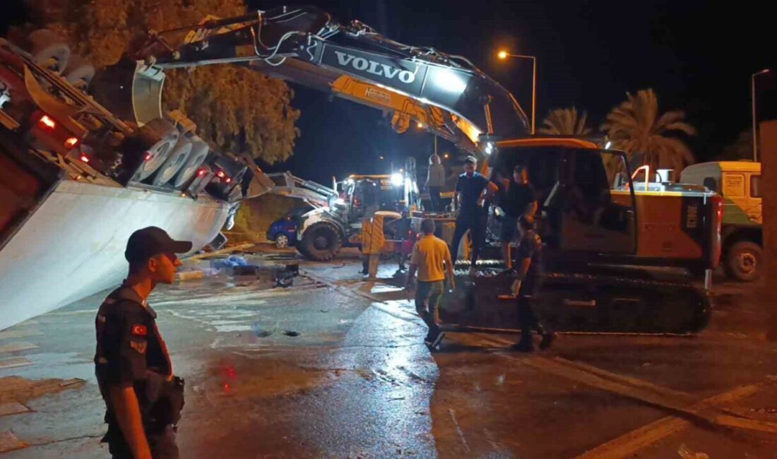 Manavgat’ta meydana gelen trafik kazasında tır, trafik lambalarına ve bir