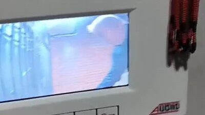 Eskişehir’de yaşanan olayda, bir şahsın apartman kapısını kırarak husumetlisinin evine