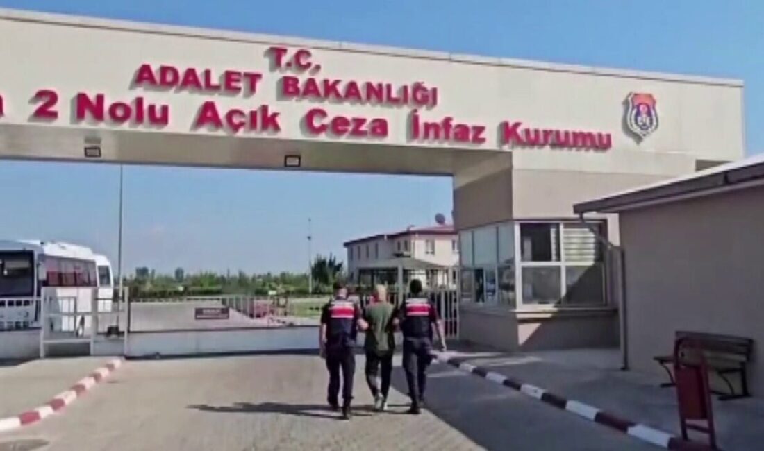 Adana İl Jandarma Komutanlığı, 4 firari hükümlünün çeşitli suçlardan kesinleşmiş