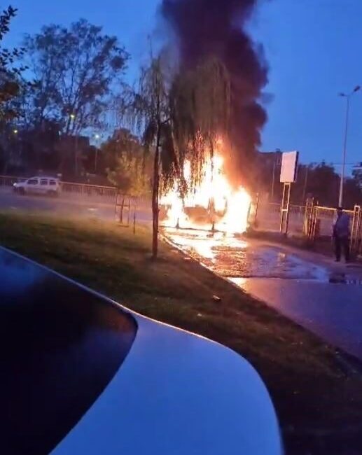 İstanbul’un Arnavutköy ilçesinde seyir halindeki bir kamyonetin kasasında bugüne kadar