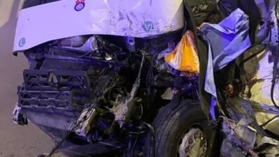 Artvin’in Yusufeli ilçesinde meydana gelen trafik kazasında tünel içinde seyir