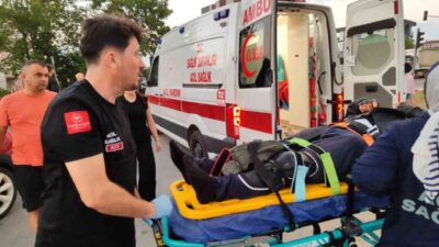 Samsun’un Atakum ilçesinde bir otomobil ile bir motosikletin çarpışması sonucu
