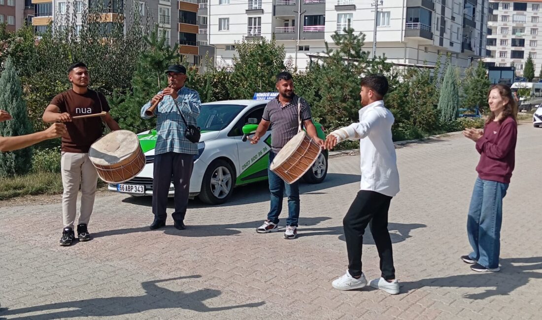 Yozgat’ın Yerköy ilçesinde defalarca girdiği sürücü belgesi sınavlarını geçemeyen genç