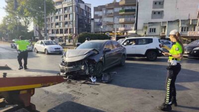 Aydın’ın Efeler ilçesinde meydana gelen trafik kazasında, bir baba ile