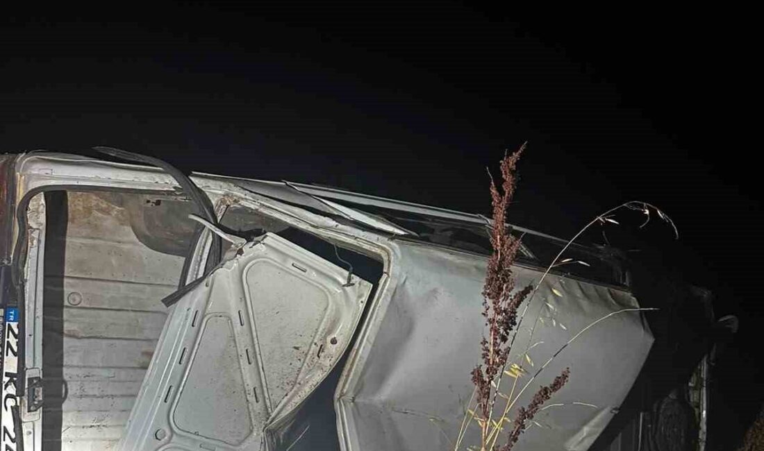 Babaeski ilçesinde meydana gelen bir trafik kazasında bir araç, gece