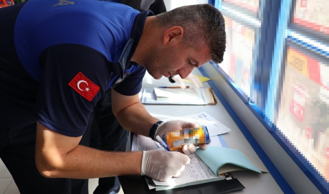 Babaeski Belediyesi Zabıta Müdürlüğü ekipleri, Kırklareli’nin Babaeski ilçesinde bulunan marketlerde