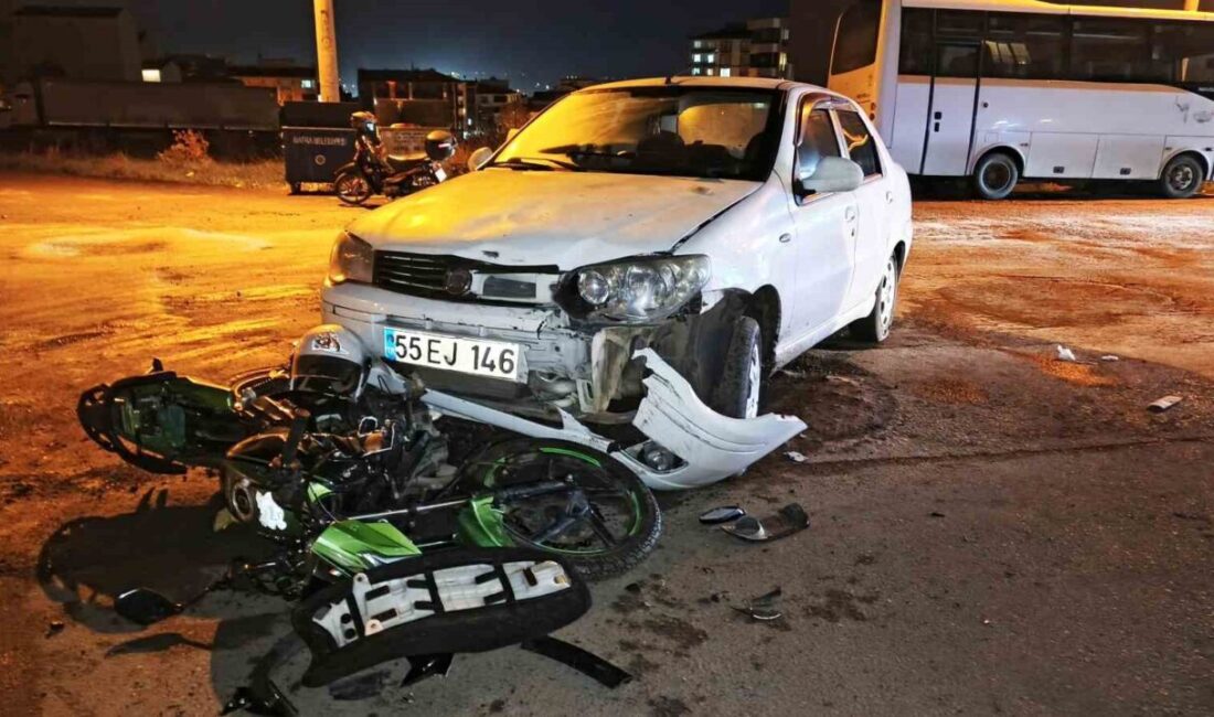 Samsun’un Bafra ilçesinde otomobil ile motosikletin çarpışması sonucunda meydana gelen