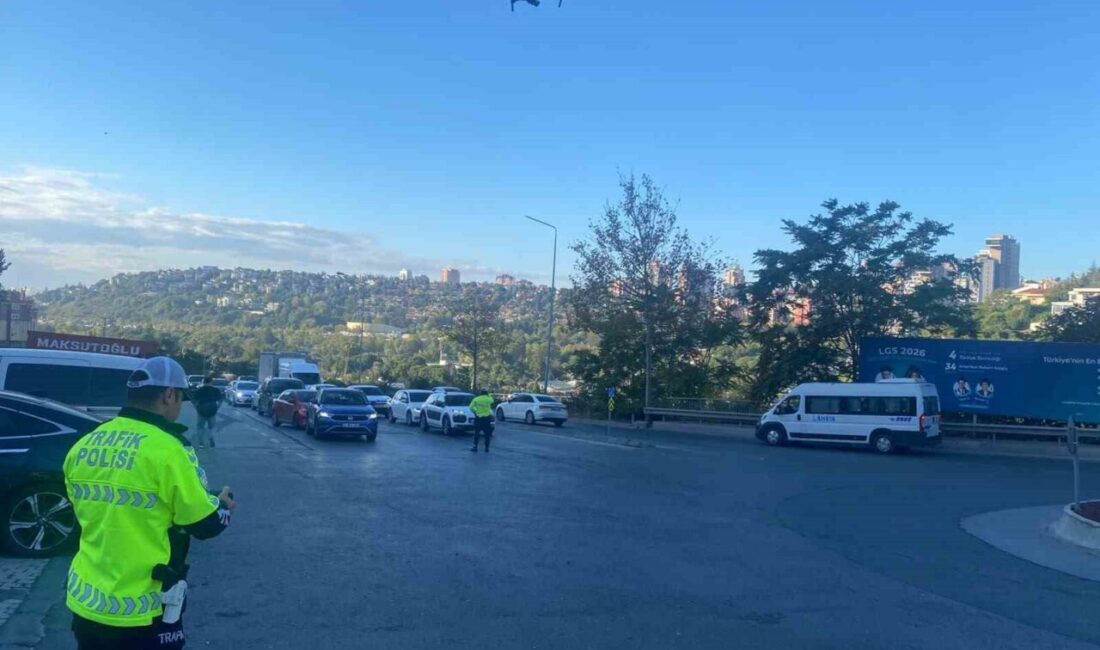 Bahçeşehir’de trafik sıkışıklığı yaşanan bölgelerde dronlarla desteklenen denetim gerçekleştirildi. Havadan