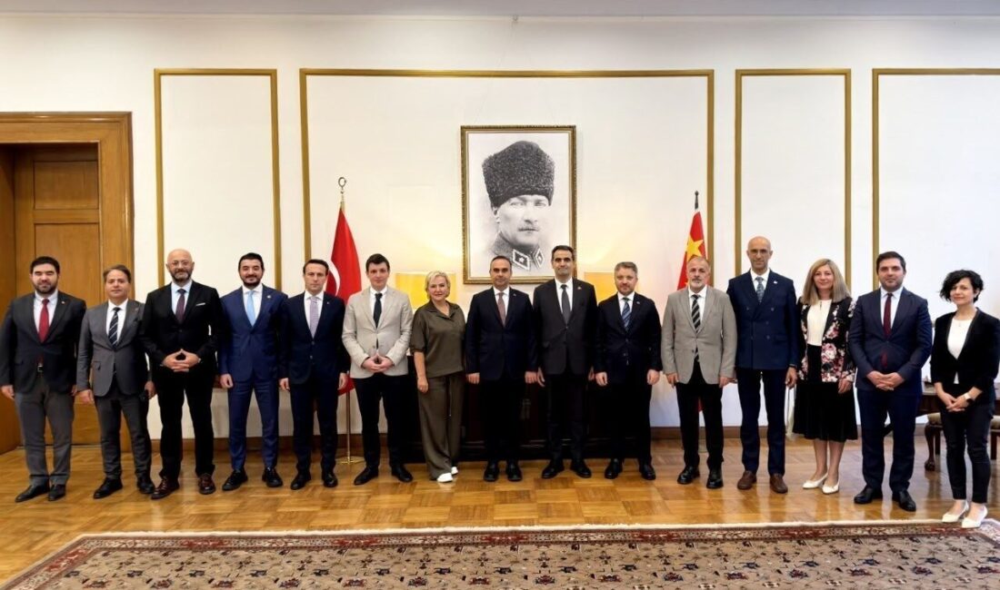 Sanayi ve Teknoloji Bakanı Mehmet Fatih Kacır ile Çin Bilim