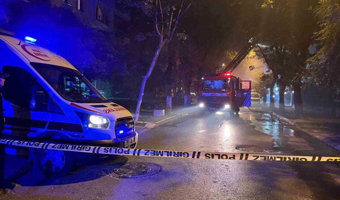 İstanbul’un Bakırköy ilçesinde, kentsel dönüşüm çalışmaları çerçevesinde boşaltılan bir binanın