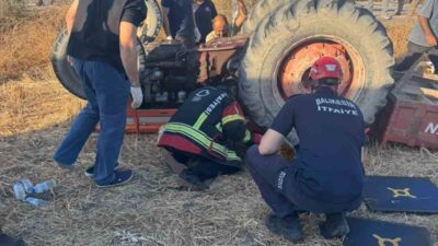 Balıkesir’in Altıeylül ilçesinde bir otomobil ile traktörün karıştığı kaza sonucunda