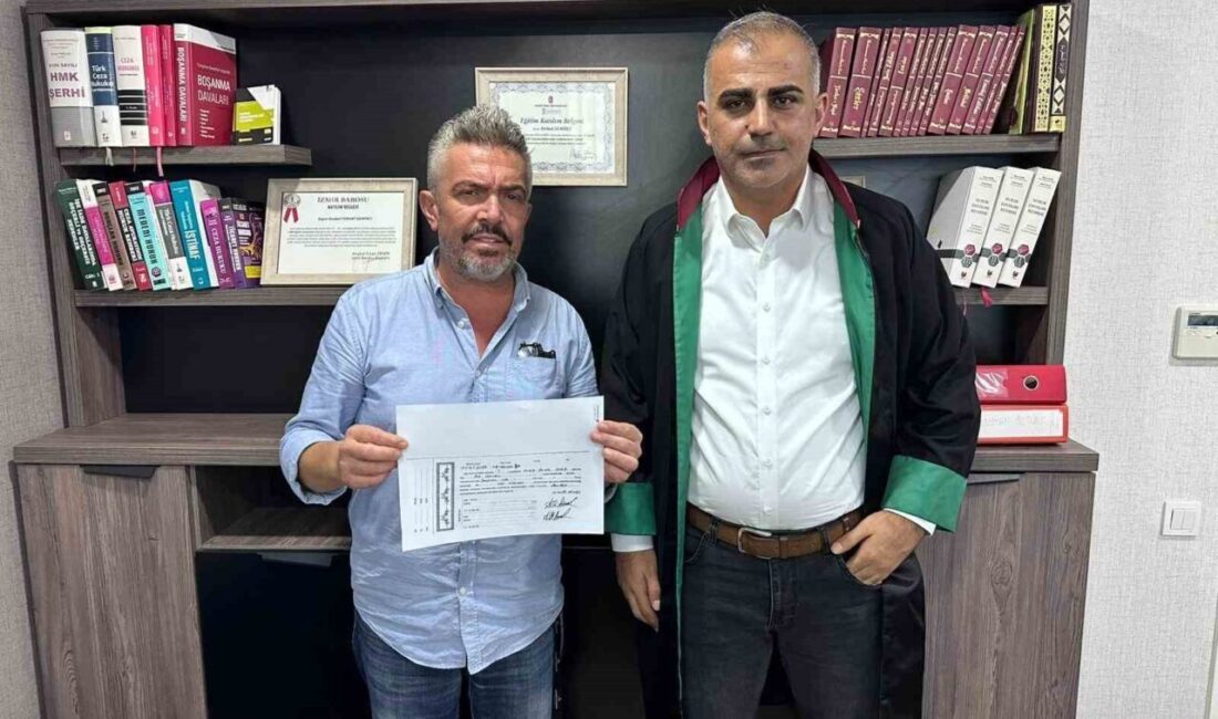 Çeşme ilçesinde ikamet eden bir vatandaş, Yapı Kredi Bankası’na teslim