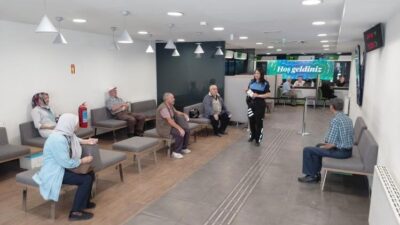 Bozüyük ilçesinde sahte para ve dolandırıcılık konularında uyarı yapıldı. Polis