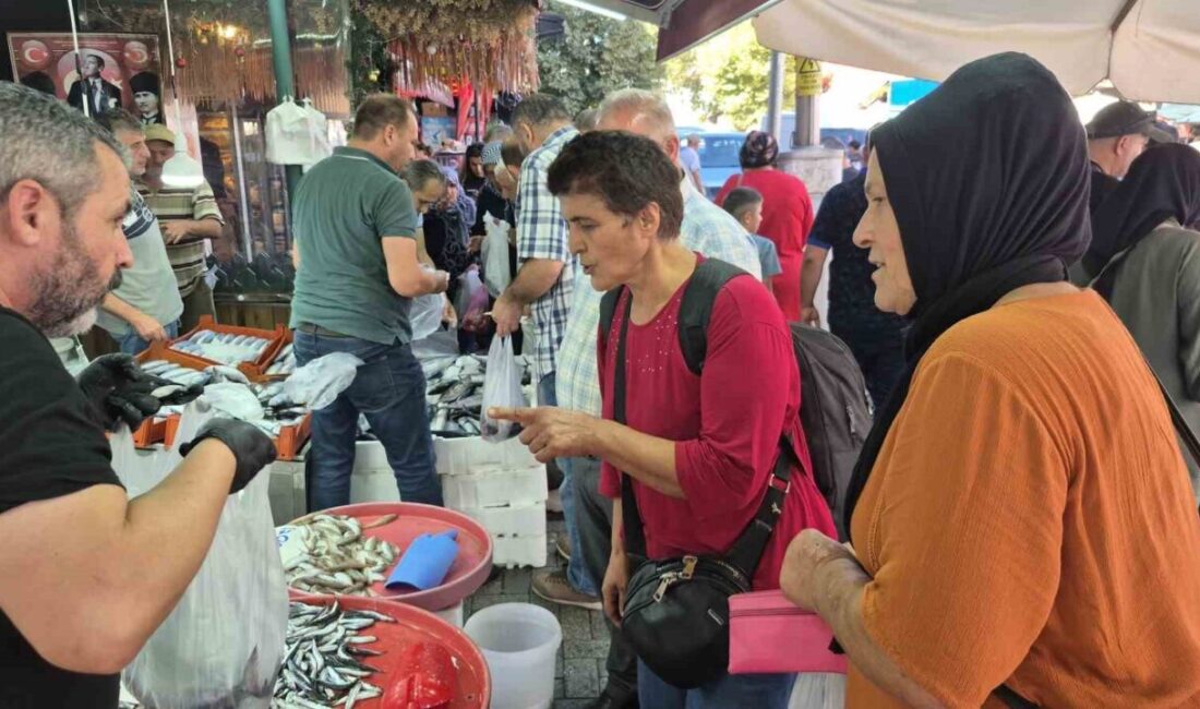 Bartın’da, av sezonunun açılması ile birlikte palamut fiyatları düştü. Genellikle