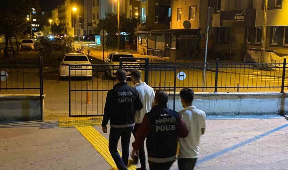 Bartın ilinde düzenlenen bir operasyonda, uyuşturucuyla ilgili faaliyet gösteren 8