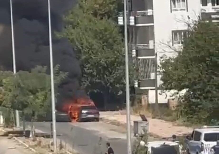 Beşiri ilçesinde seyir halinde olan bir araç, henüz belirlenemeyen bir