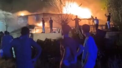 Batman’ın Kozluk ilçesinde yaşanan yangın, plastik domates kasaları ve kuru