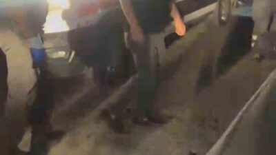 Batman’da yaşanan trafik kazasında aracın refüje çıkması sonucu sürücü yaralandı.