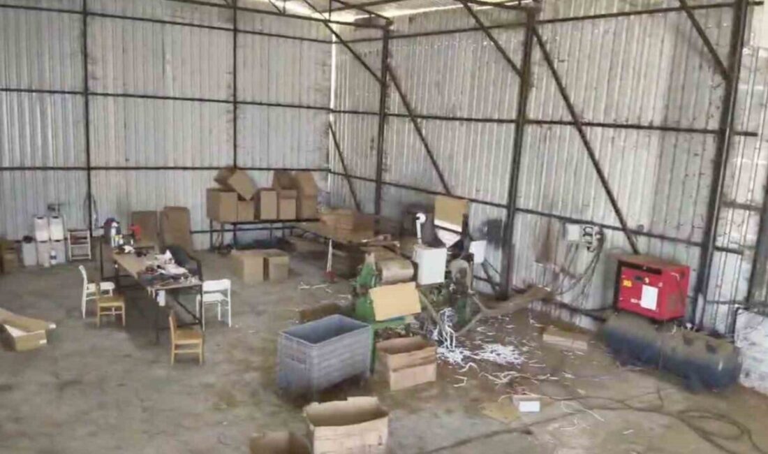 Sakarya’nın Erenler ilçesinde, fabrika kapasitesinde makinalarla kaçak sigara üretimi yapılan