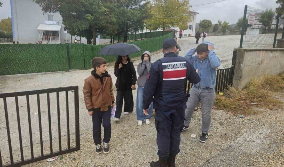 Bilecik’te, İl Jandarma Komutanlığı koordinesinde okul çevrelerinde gerçekleştirilen denetimde 80