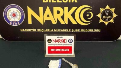 Bilecik’te yapılan uyuşturucu operasyonunda 2 şüpheli tutuklandı. Bilecik İl Emniyet