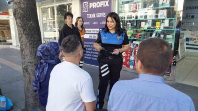 Bozüyük ilçesinde, polis ekipleri dolandırıcılık olaylarıyla ilgili olarak vatandaşları bilgilendirmek