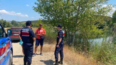 Bilecik’te İnhisar ilçesine bağlı Tarpak köyünde vatandaşları dolandırıcılık konusunda bilgilendirmek