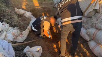 Genç ilçesinde düzenlenen bir operasyonda, 4 kilo 450 gram esrar
