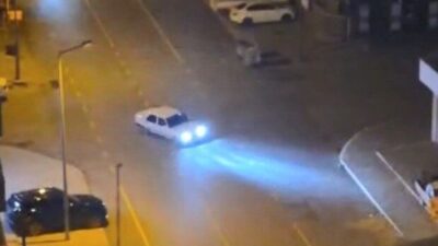 Mersin’in Erdemli ilçesinde Tofaş Şahin marka bir otomobil ile drift