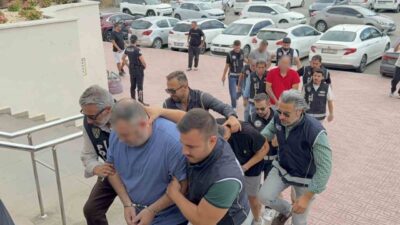 Muğla’nın Bodrum ilçesinde, tefecilik faaliyetlerine yönelik düzenlenen operasyonda yakalanan 8