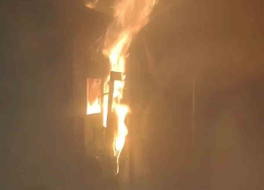Bolu’da, Sağlık Mahallesi Doğu Sokak’ta bulunan bir apartmanın elektrik panosunda