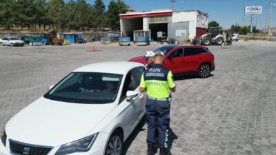 Afyonkarahisar’ın Bolvadin ilçesinde, jandarma trafik ekipleri her gün aralıksız olarak