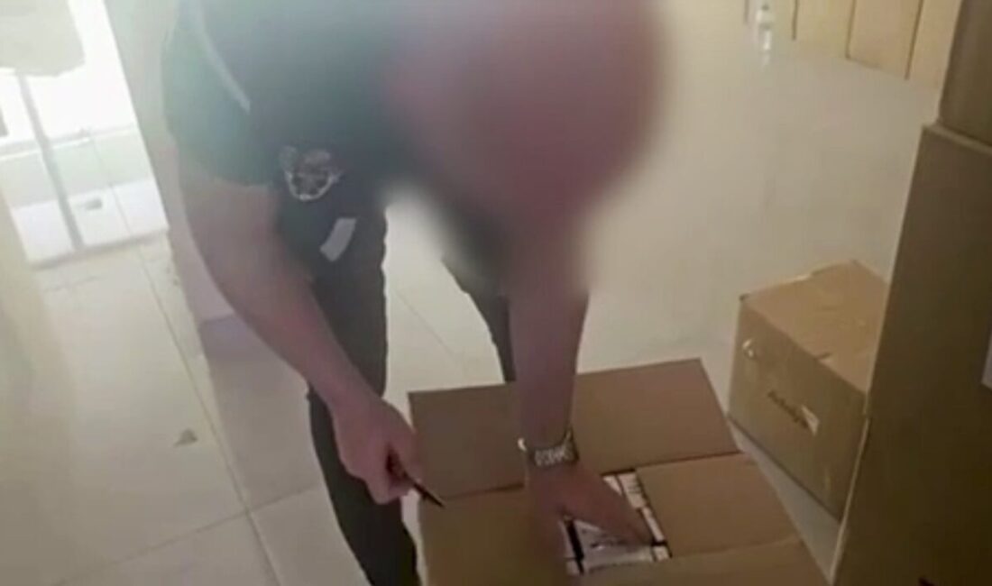 Bursa’da polis ekipleri tarafından gerçekleştirilen bir operasyonda tütün ve tütün