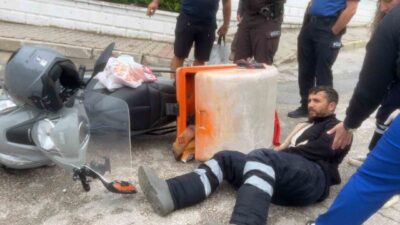 Bursa’da bir kurye, motosikletiyle seyir halindeyken kayganlaşan yolda ani fren