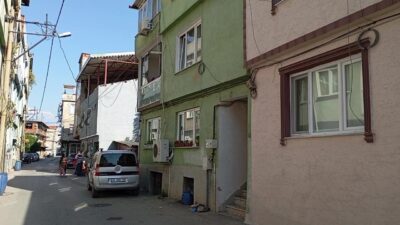 Bursa’nın Osmangazi ilçesinde, yakınlarından bir süredir haber alamayan yaşlı bir