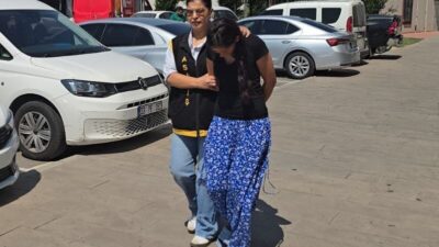 Adana’da bir kadın, namaz kılmak için camiye gittiği sırada yankesicilik