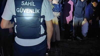Eceabat ilçesinde Sahil Güvenlik ekipleri tarafından karada 7’si çocuk 29