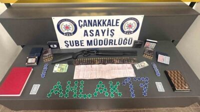 Çanakkale’deki güvenlik operasyonlarında 4 şüpheli tutuklandı. Çanakkale İl Emniyet Müdürlüğü
