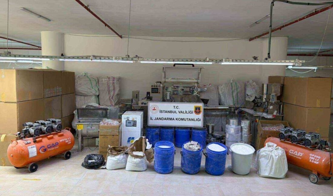 İstanbul İl Jandarma Komutanlığı ekipleri, Çatalca’da bir uyuşturucu imalathanesine operasyon