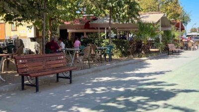 Manisa’nın Şehzadeler ilçesinde, bir aile çay bahçesinde erkekler tuvaletine gizli
