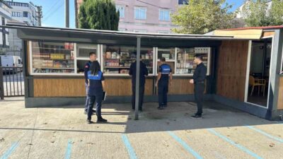 Çayırova’da bulunan okul kantinlerinde denetim yapan zabıta ekipleri, hijyen, fiyatlandırma,