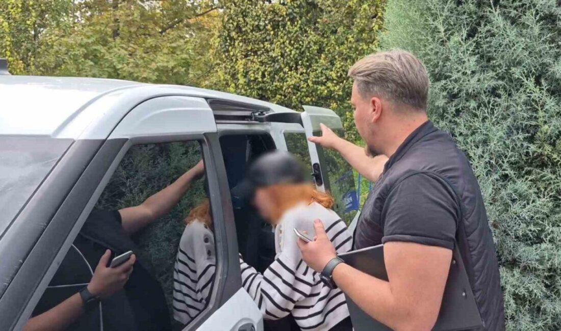 Eskişehir’de düzenlenen bir etkinliğe katılacağı duyurulan Ceza ve İrem Derici’nin,