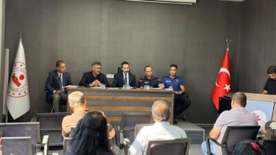 Çiçekdağı Kaymakamı Durdu Yavuz Öğüt, yeni eğitim-öğretim dönemi kapsamında ilçedeki