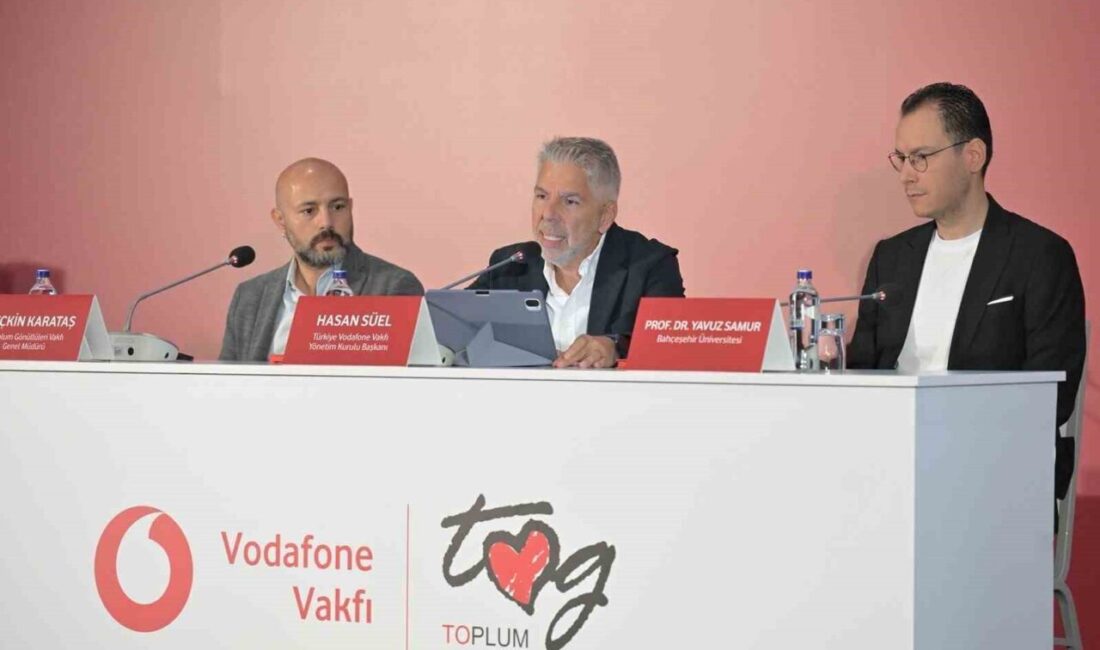 Vodafone Vakfı, Toplum Gönüllüleri Vakfı ile işbirliği yaparak çocukların dijital